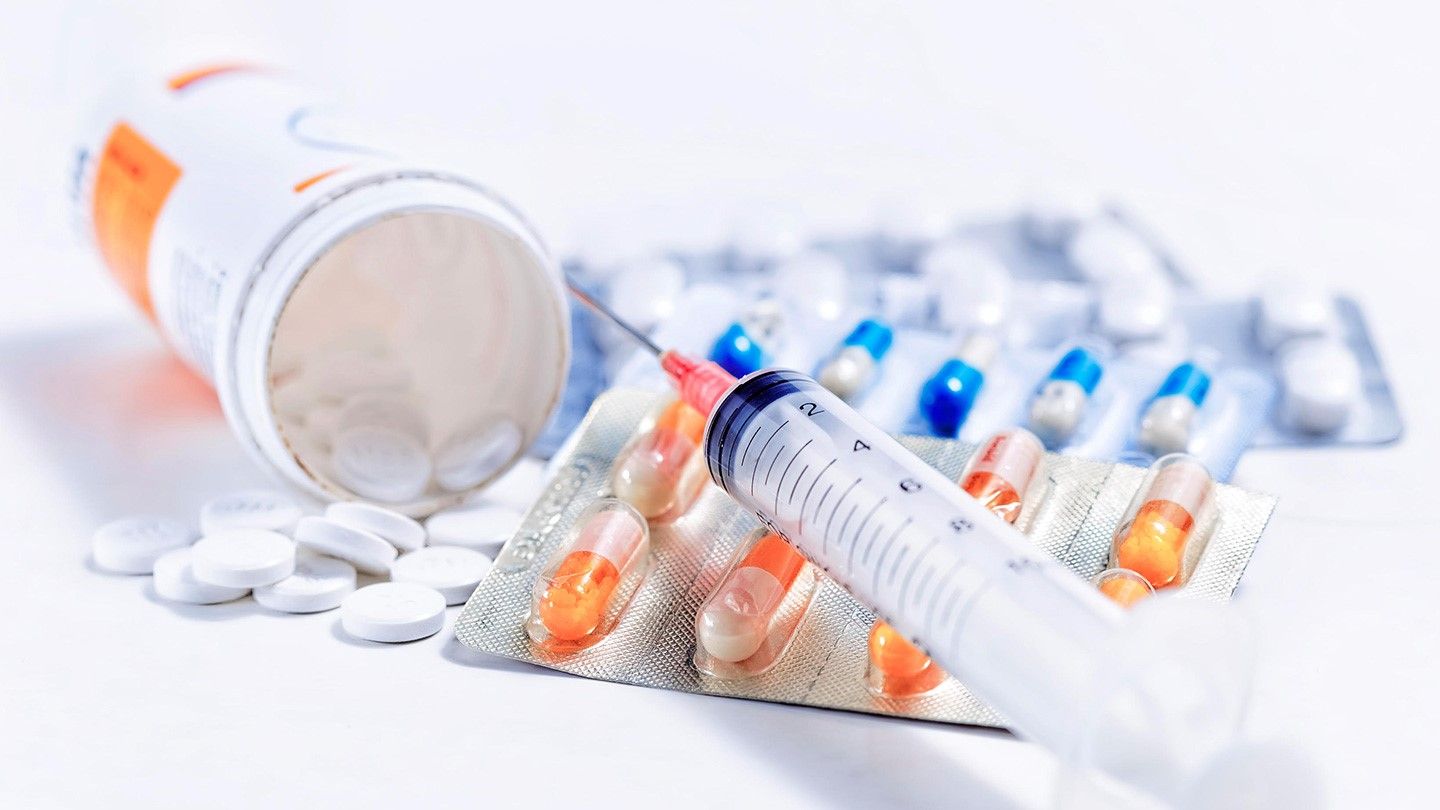 The Pros and Cons of Taking Steroids for Ulcerative Colitis ...